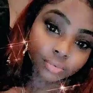 Meet your Posher, Kathia